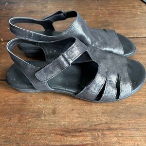 Rare Find - Sesto Meucci Metallic Black Suede Slingback Sandals